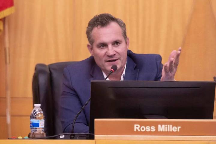 Tras un mandato en la Comisión del Condado de Clark, Ross Miller no se postulará a la reelecc ...