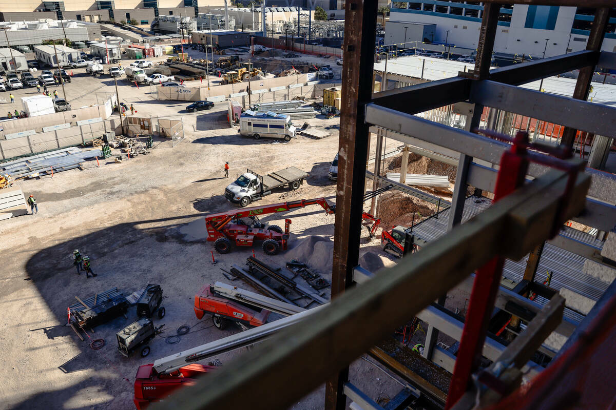 El sitio de construcción de BLVD, un centro comercial y gastronómico de 400 mil pies cuadrado ...