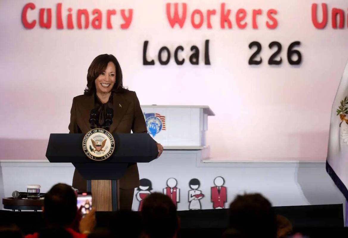 La vicepresidenta Kamala Harris se dirige a los miembros e invitados del Sindicato de la Culina ...