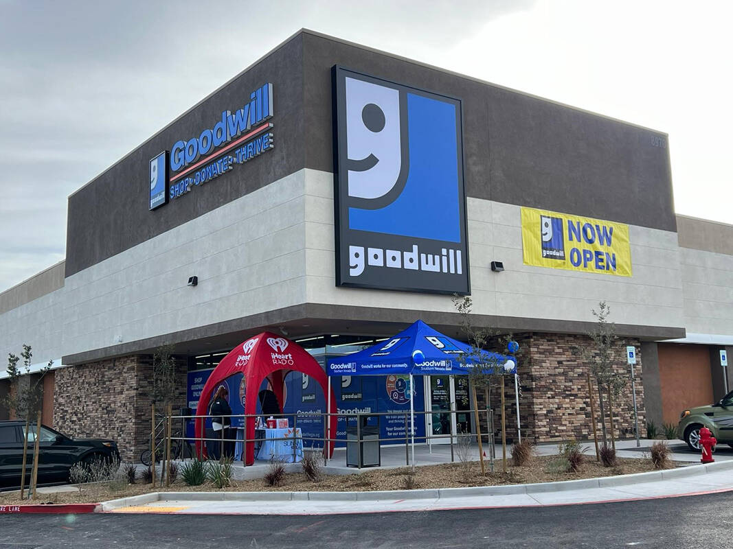 Goodwill abrió una nueva locación al suroeste de Las Vegas el viernes 5 de enero del 2024. (G ...