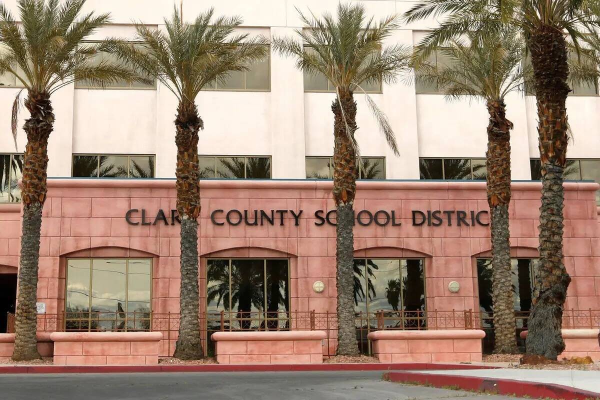 Centro administrativo del distrito escolar del Condado Clark (Las Vegas Review-Journal)