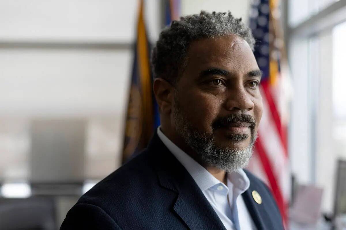 El presidente del Caucus Afroamericano del Congreso, el representante Steven Horsford, demócra ...