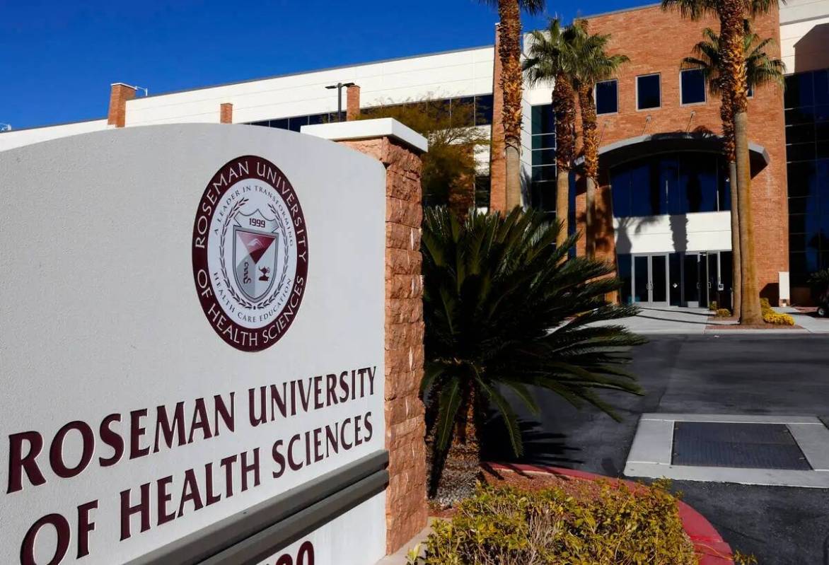 Se muestra el campus de Summerlin de la Roseman University, el martes 16 de enero de 2024, en L ...