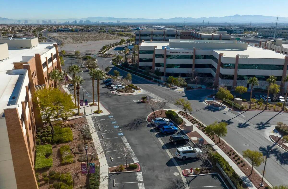 Roseman University Summerlin campus se muestra, el martes, 16 de enero 2024, en Las Vegas. (Biz ...