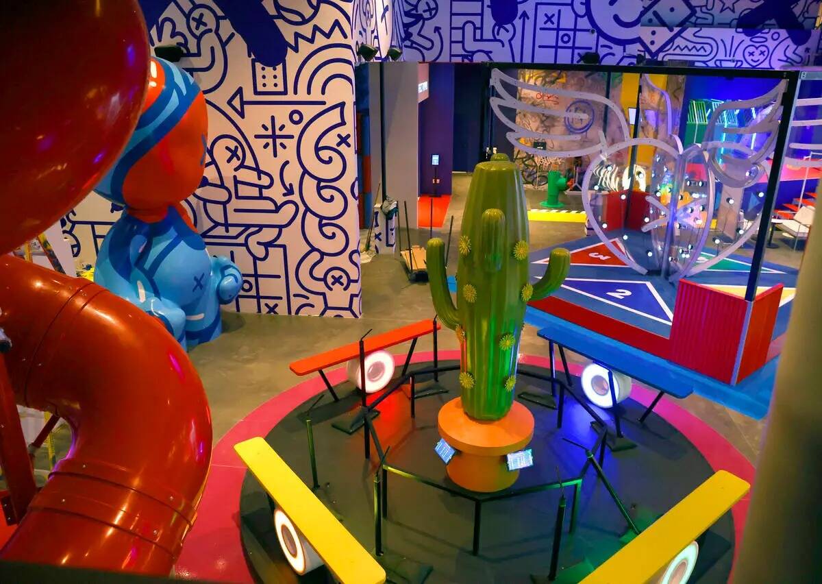Play Playground, un colorido lugar interactivo sin juegos de azar, se ve en el Hotel y Casino L ...