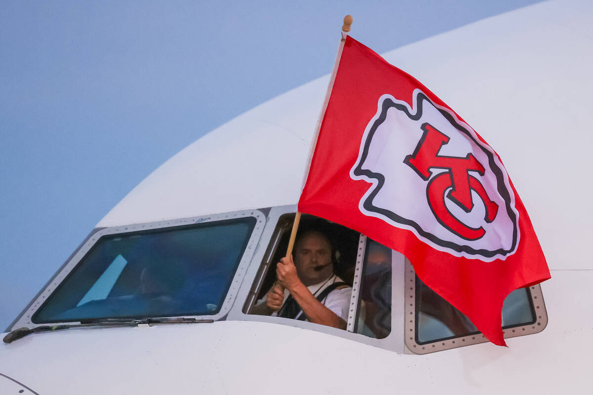 Los Kansas City Chiefs llegan al Aeropuerto Internacional Harry Reid el domingo 4 de febrero de ...