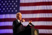 El presidente Joe Biden habla durante un evento de campaña en el Pearson Community Center, el ...