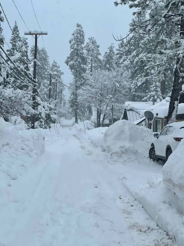 Fotos facilitadas al Review-Journal el lunes 5 de febrero de 2024 muestran la nieve caída en e ...