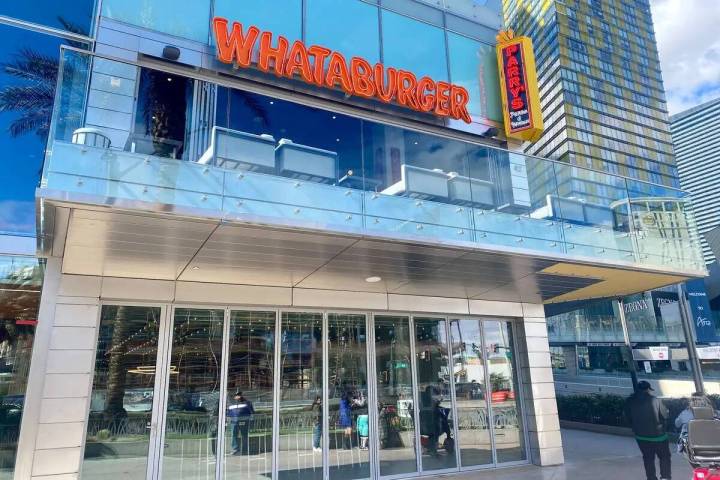 Whataburger, en su regreso a Las Vegas, abrió un establecimiento, el 7 de febrero de 2024 en e ...