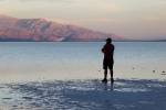 ¿Navegar en kayak en el Death Valley? Tiempo ‘extremadamente raro’ lo hizo posible