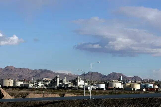 Plantas industriales en Henderson el 28 de febrero de 2007. (John Gurzinski/Las Vegas Review-Jo ...