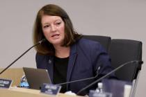 La superintendente adjunta Brenda Larsen-Mitchell habla antes de ser nombrada superintendente i ...