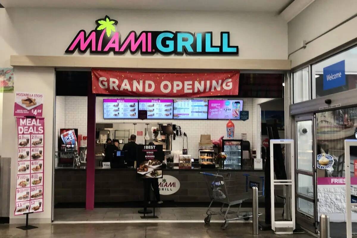 La entrada a Miami Grill, que abrió en diciembre de 2023 en un Walmart de Henderson. Pitbull, ...