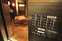 Los ascensores del hotel Mandalay Bay se saltan los pisos 39 a 59 en beneficio de los clientes ...