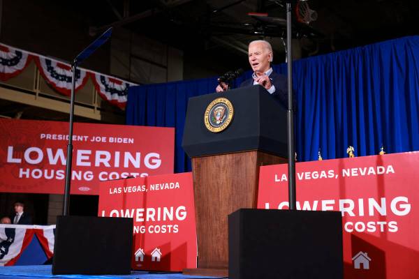 El presidente Joe Biden habla en el Stupak Community Center, en Las Vegas, el martes 19 de marz ...