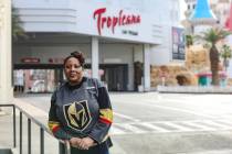 Pamela Coleman, bartender durante 37 años del hotel-casino Tropicana, posa para un retrato en ...