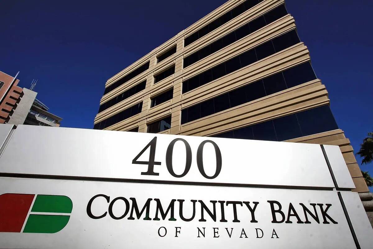 Community Bank of Nevada en 400 S. 4th St. en Las Vegas se ve el 4 de noviembre de 2008. (Archi ...