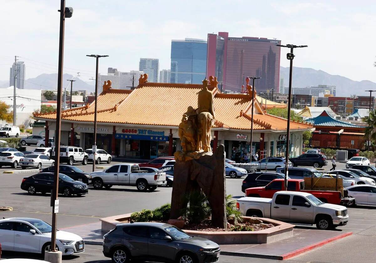 Chinatown Mall en Spring Mountain Road en la foto, el viernes 12 de abril de 2024, en Las Vegas ...