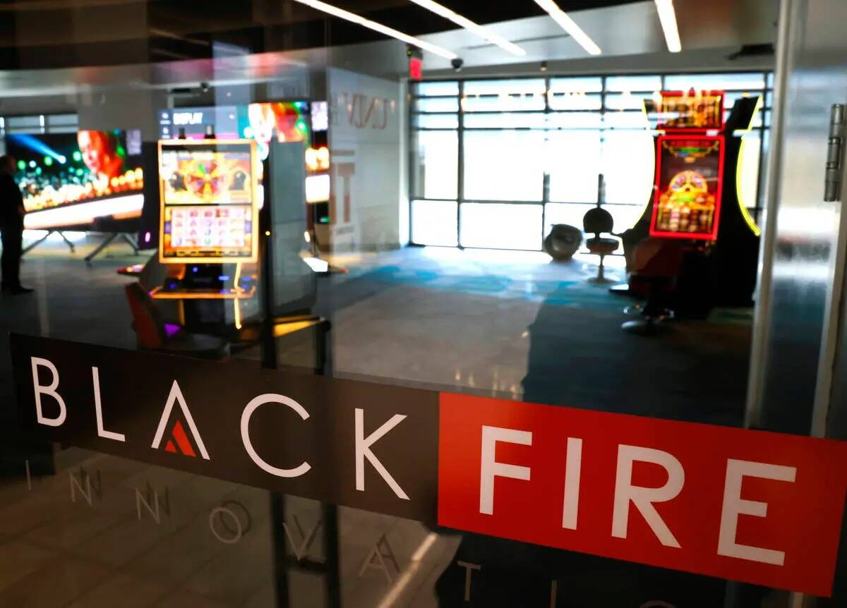 UNLV Black Fire Innovation, el primer edificio tecnológico emblemático, en el Harry Reid Rese ...