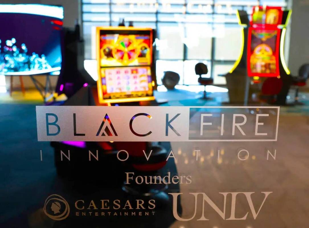 UNLV Black Fire Innovation, el primer edificio tecnológico emblemático, en el Harry Reid Rese ...