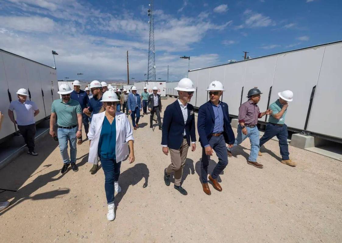 Invitados a una visita guiada por NV Energy a su Reid Gardner Battery Energy Storage System, el ...