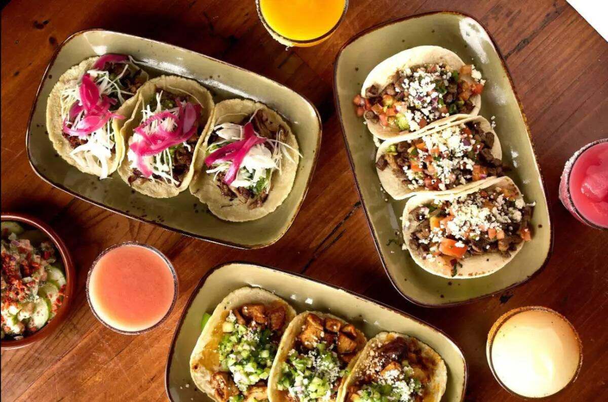 Tacos para el Cinco de Mayo de 2024 de Rosa Mexicano en Miracle Mile Shops, en Las Vegas Strip. ...