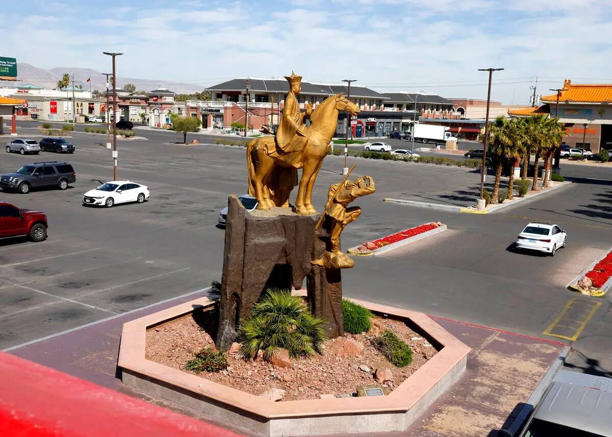 Chinatown Mall en Spring Mountain Road el viernes 12 de abril de 2024, en Las Vegas. (Bizuayehu ...