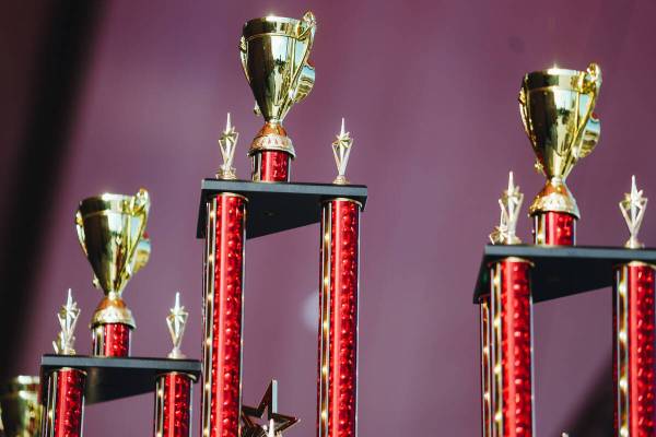 Los trofeos se ven en la segunda competencia anual de Mariachi de North Las Vegas en Craig Ranc ...