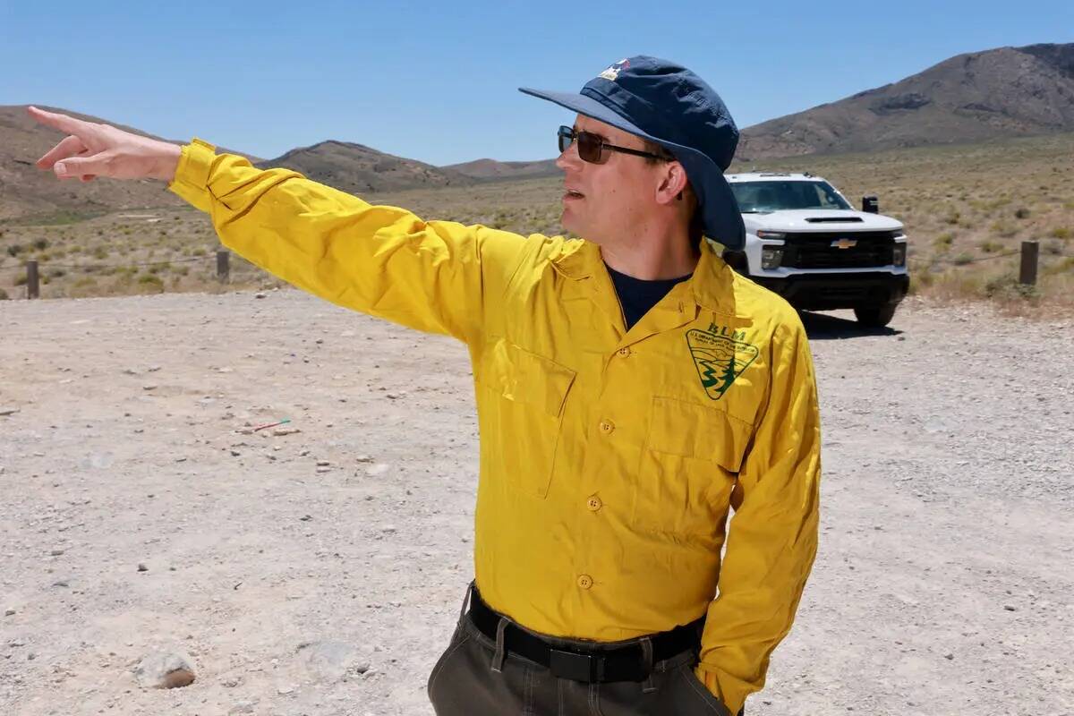 Shane Kelly, especialista en prevención de incendios del Distrito Sur de Nevada del Bureau of ...
