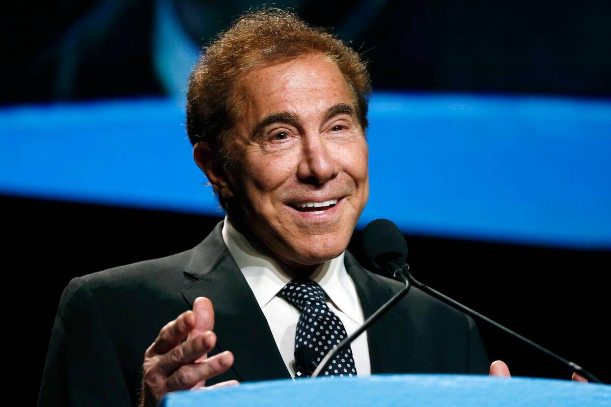 Steve Wynn, entonces director ejecutivo de Wynn Resorts, pronuncia el discurso de apertura del ...