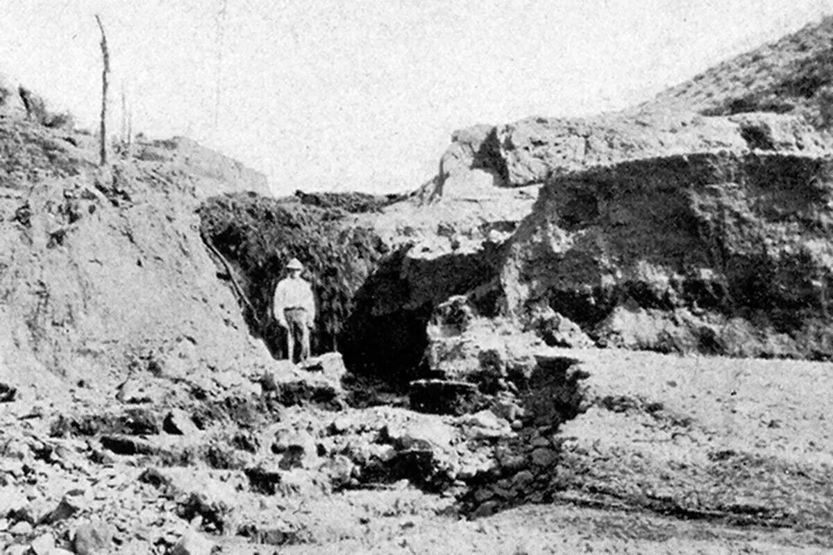 Daños del terremoto de 1915 en Pearce Ranch, Winnemucca. (Profesor J. Claude Jones/Oficina de ...