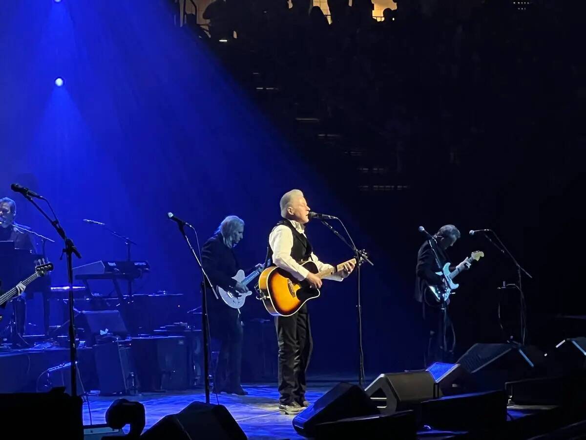 Don Henley de los Eagles se presenta en el MGM Grand Garden, el sábado 28 de mayo de 2022. (Jo ...