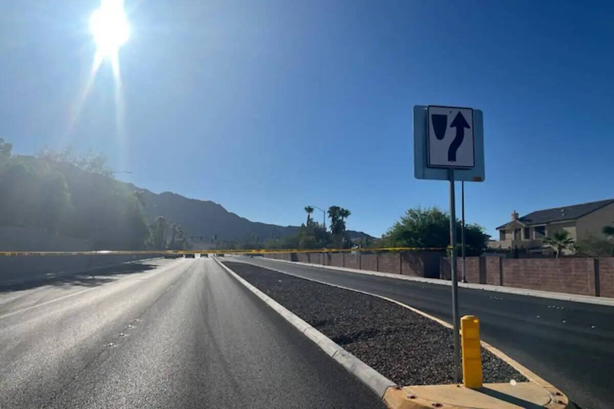 La policía investiga un accidente mortal de atropello y fuga, el viernes 5 de julio de 2024, c ...