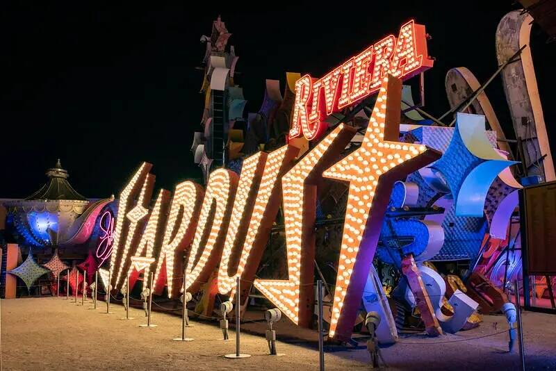 Las letras de neón de 17 pies del Stardust en el Neon Museum. (Neon Museum)