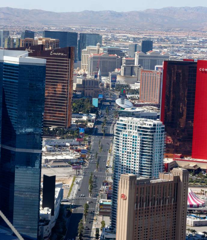 Imagen del Strip de Las Vegas, el lunes 8 de abril de 2024, en Las Vegas. (Bizuayehu Tesfaye/La ...