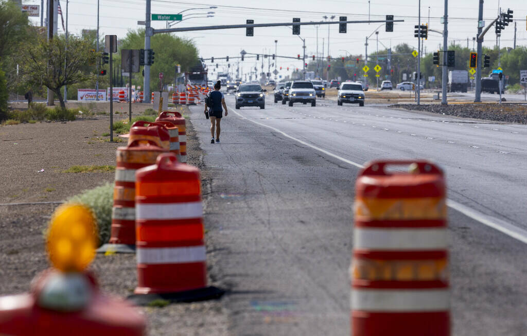 El proyecto Reimagine Boulder Highway contará con cruces señalizados a mitad de cuadra, ilumi ...