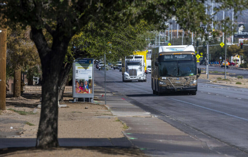 El proyecto Reimagine Boulder Highway contará con carriles designados para autobuses, carriles ...