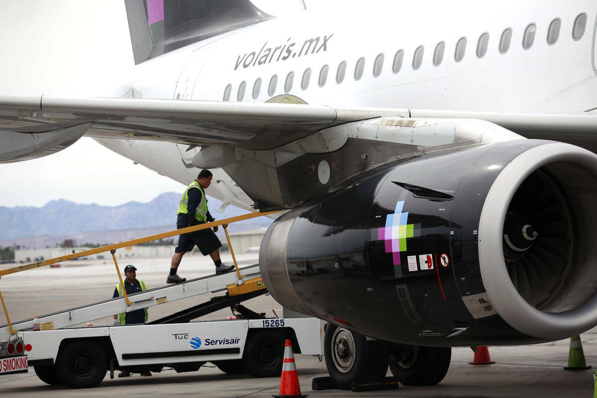 La aerolínea de bajo costo mexicana Volaris inició rutas sin escalas hacia y desde Tijuana, B ...