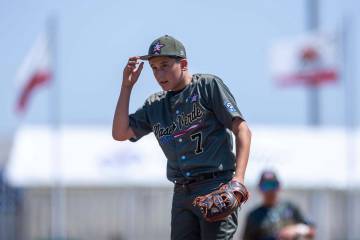 El pitcher de Nevada Wyatt Erickson (7) en su camino a un juego sin hits contra Utah durante la ...