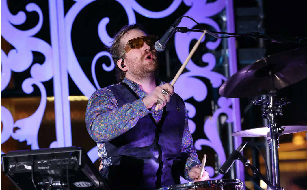 Daniel Platzman de Imagine Dragons se presenta durante la octava gala anual Rise Up de la Funda ...