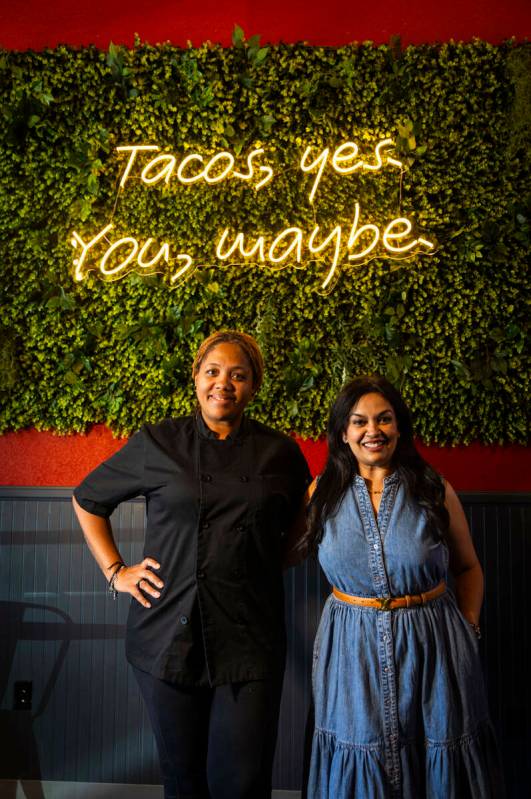 Nichole Drummond, chef y gerente general de International Taco Co., posa para un retrato con la ...