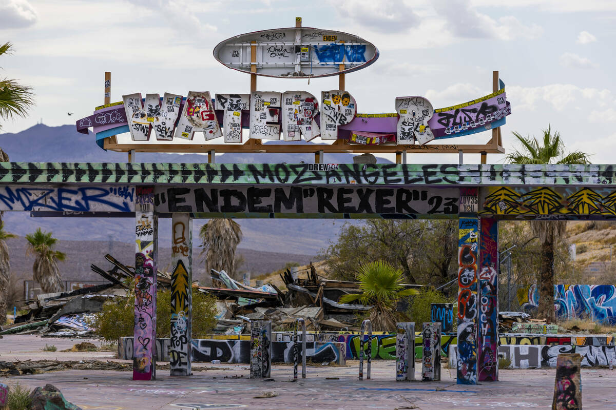 Puerta de entrada del antiguo Rock-A-Hoola Water Park, el martes 23 de julio de 2024, en Newber ...