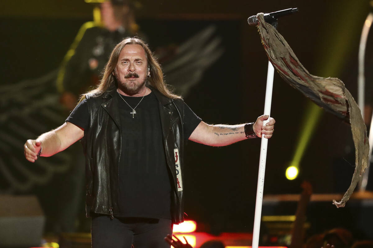 Lynyrd Skynyrd se presenta en el Día 2 del iHeartRadio Music Festival 2018, en el T-Mobile Are ...