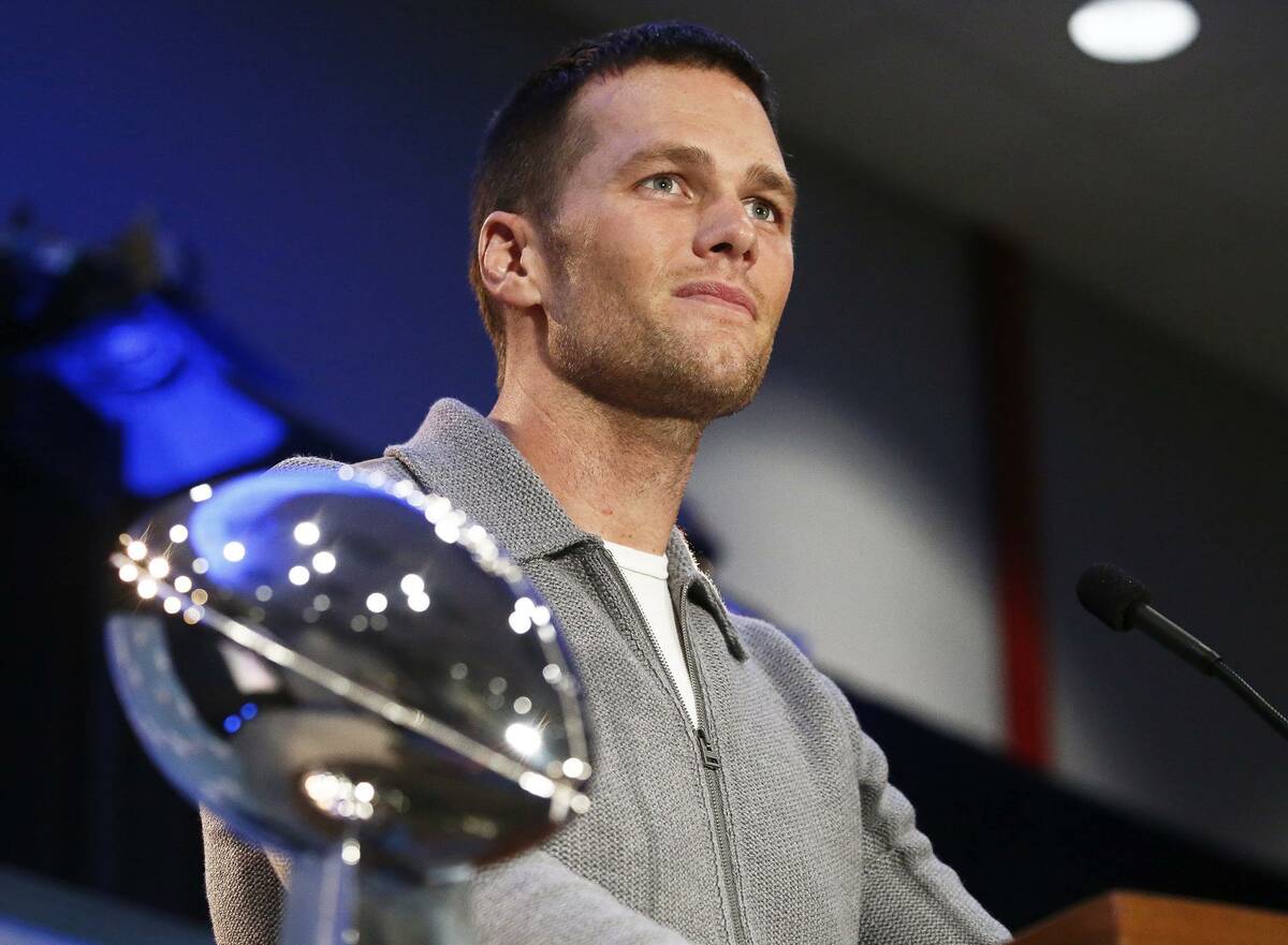 Fotografía de archivo del󠡬 exmariscal de campo Tom Brady durante una rueda de prensa en Hou ...