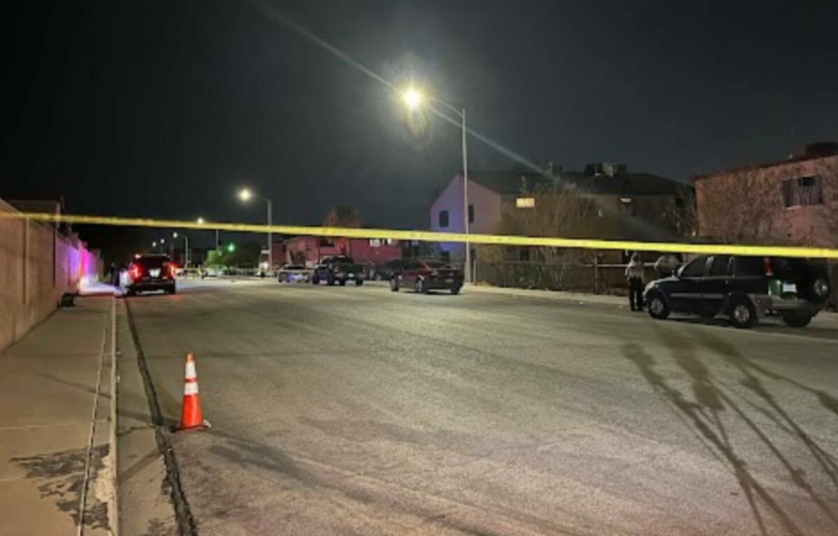 La policía investiga un homicidio ocurrido en la cuadra 6900 de Kepler Drive, en Las Vegas, el ...