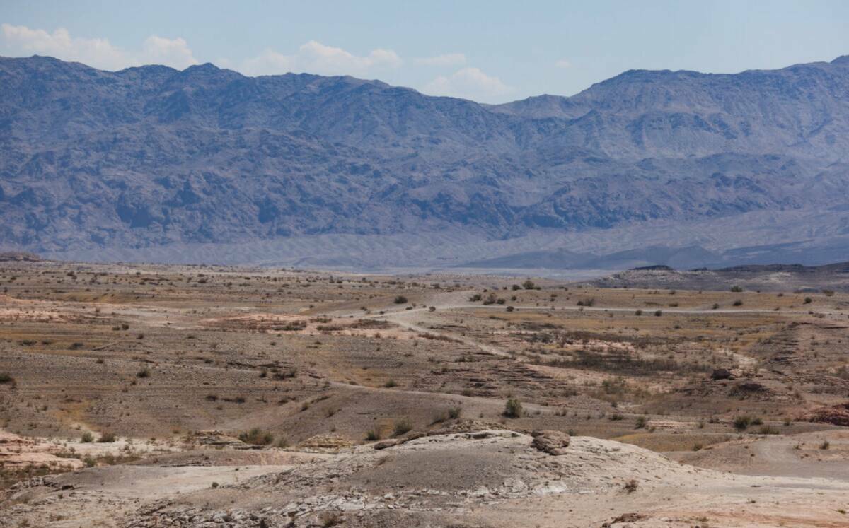 Caminos ilegales en el terreno en el Government Wash en el Lake Mead National Recreation Area, ...