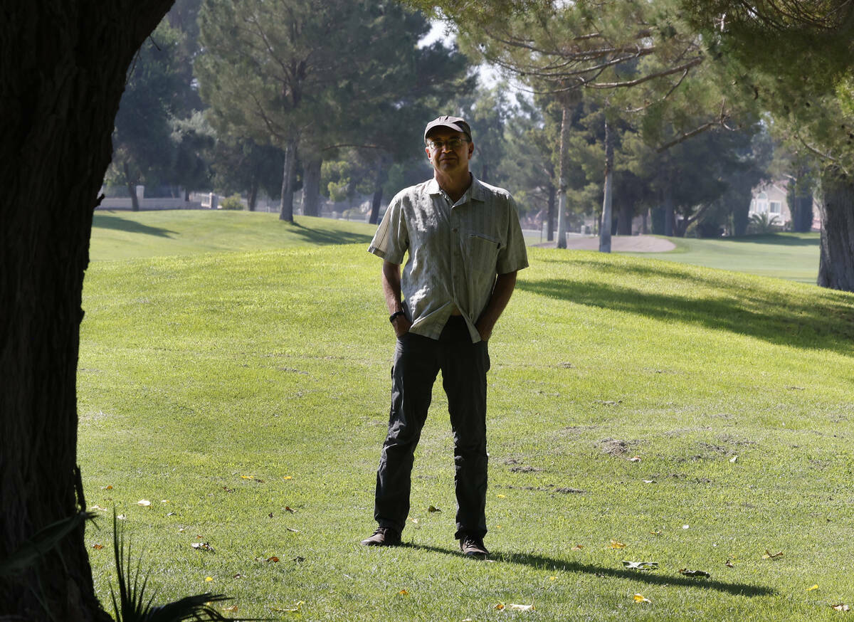 George Rhee, profesor de la UNLV y fundador del Grupo de Acción Climática de Boulder City, po ...