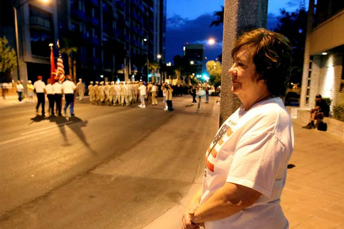 ARCHIVO - El 11 de septiembre de 2011, el Desfile y Ceremonia de los Héroes de la Costa Oeste ...