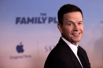 El actor y productor Mark Wahlberg durante el estreno en la alfombra roja de ‘The Family Plan ...