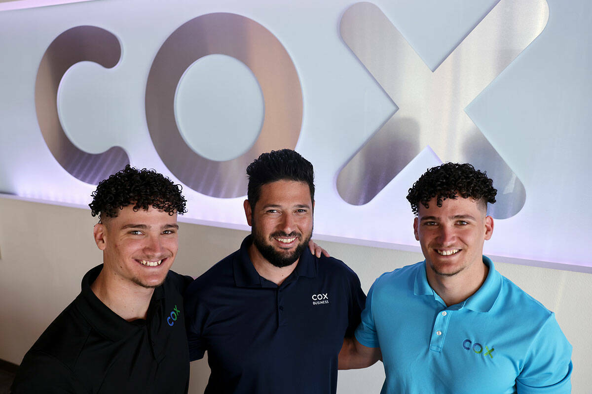 Los hermanos que emigraron de Cuba y trabajan en Cox Communications, desde la izquierda, David ...